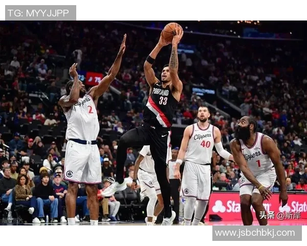 湖人对阵开拓者第二场精彩录像回放全景分析与赛后点评